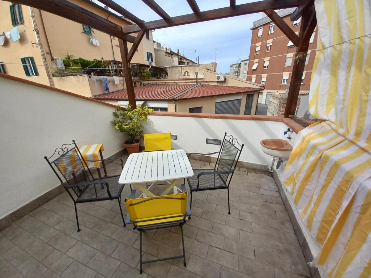 "La Casita", 2 Floors Apartment, Private Parking 1 Car Or 2 Bikes, Air-Cond And Terrace 利沃诺 外观 照片