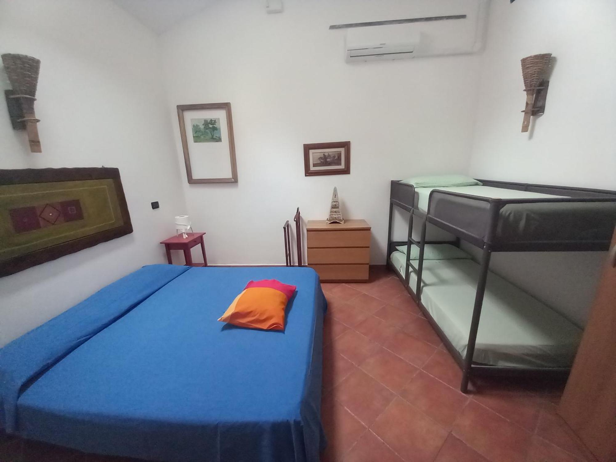 "La Casita", 2 Floors Apartment, Private Parking 1 Car Or 2 Bikes, Air-Cond And Terrace 利沃诺 外观 照片